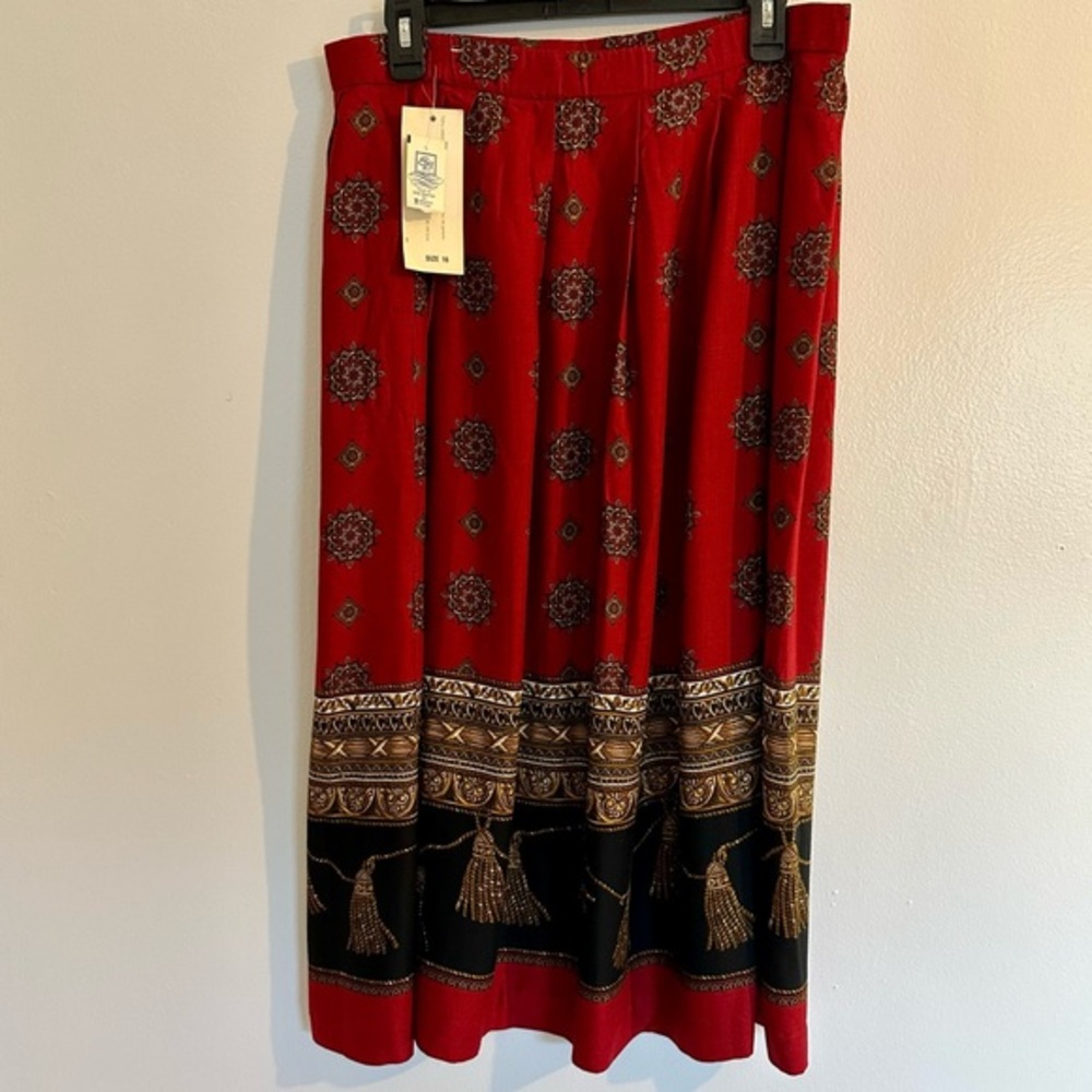 Vintage 90’s Koret Women’s Size 16 Red Mid Length Skirt Gold Tassel Design